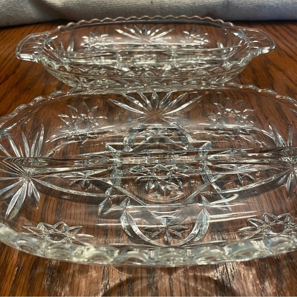 Set of 2 Identical Depression Cut Glass Divided Relish Trays Clear Oval Star - Picture 2 of 13